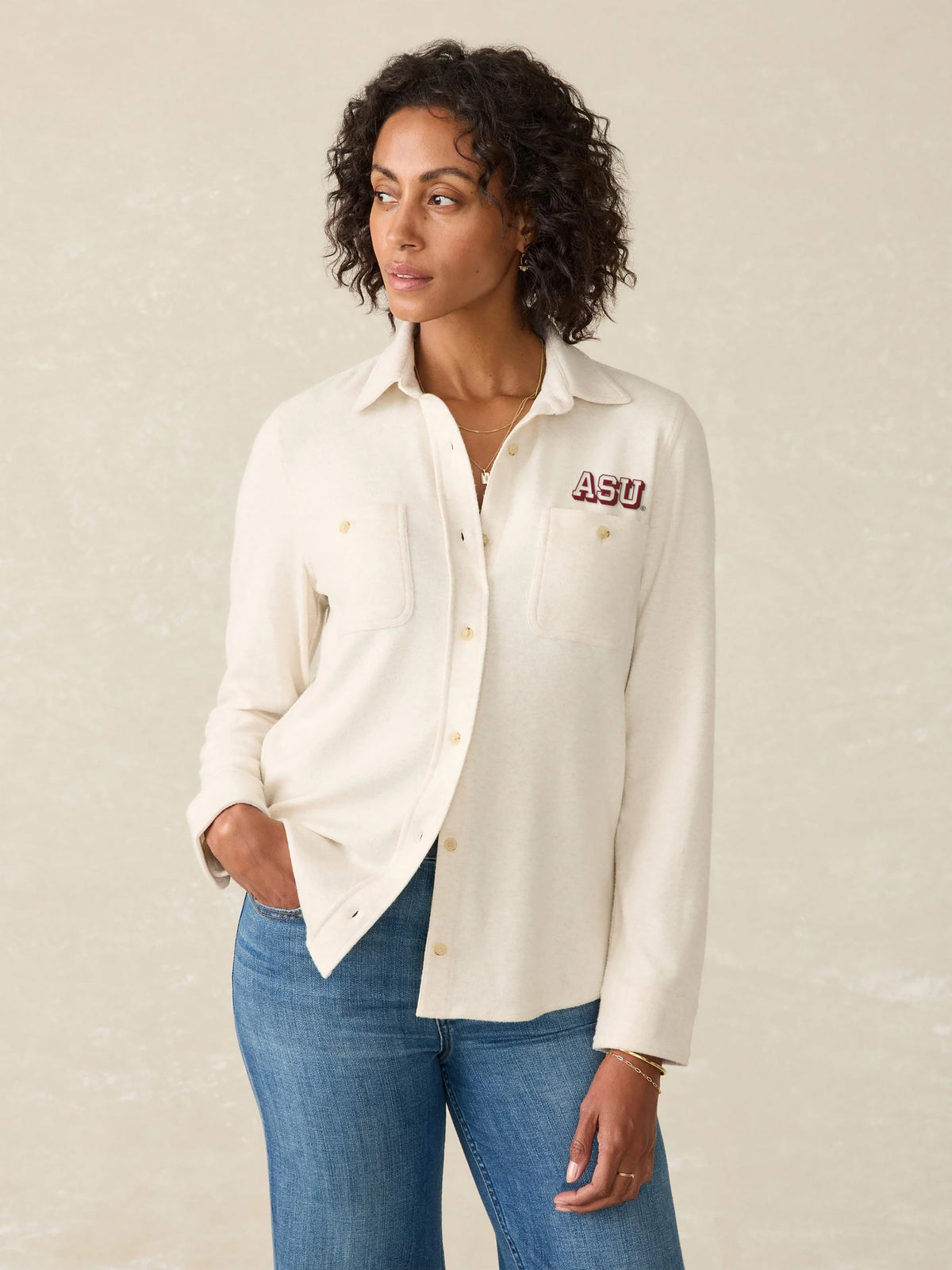 ASU_HOL24_LEGEND_SWEATER_SHIRT_OFF_WHITE_8935b368-bff0-4530-b826-ea5e5331a254.jpg
