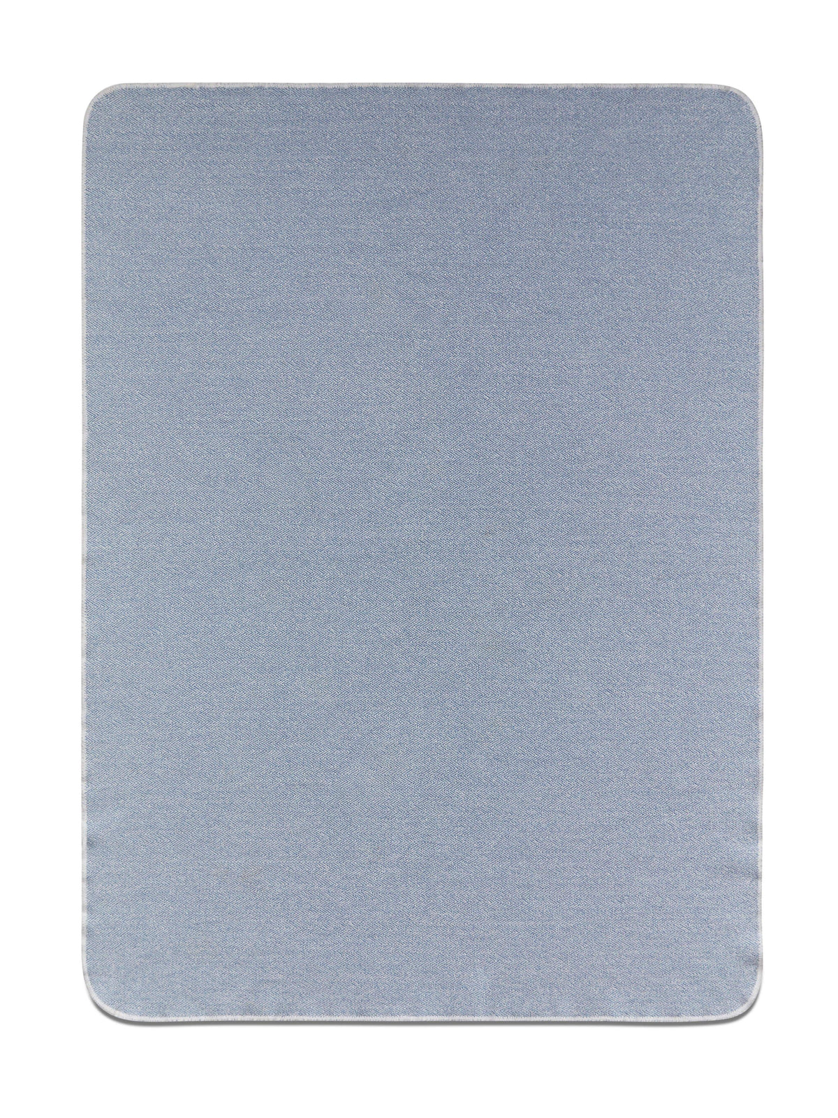 FA22-faherty-unisex-HAC0112-WWT-WHITEWATER-HIGH-PILE-FLEECE-BLANKET-WHITEWATER_Front-1.jpg