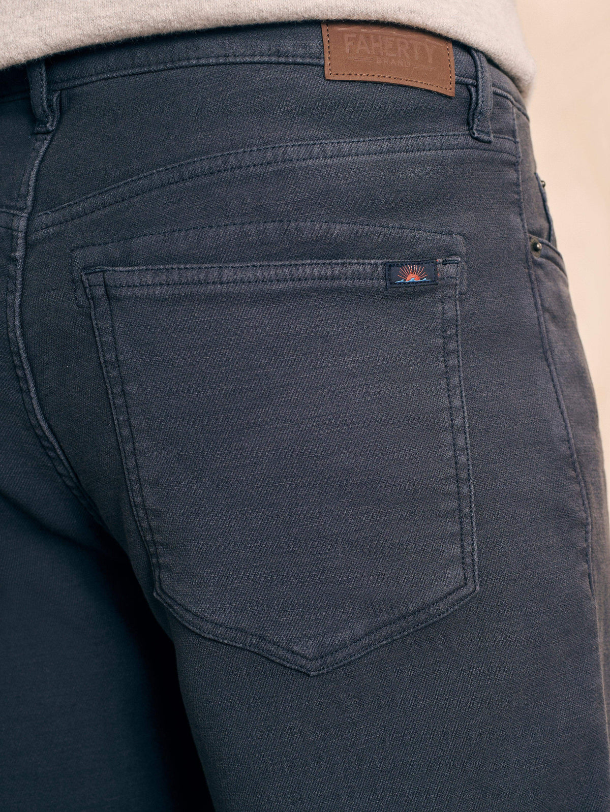 FA23-faherty-mens-MBF2330-NVY-stretch-terry-5pkt-relaxed-fit-32in-navy_047_daab48ad-0989-4285-9776-8c142fbdc8c7.jpg