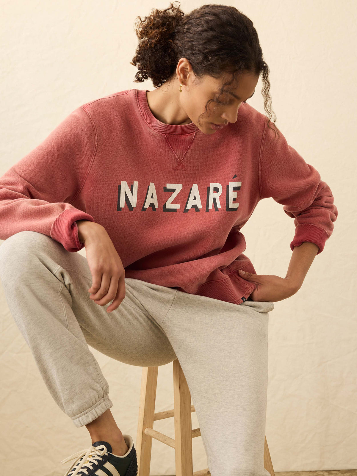 FA25-FAHERTY-Mens-MQF2516-LHR-WOMENS-WinterSwellCrewneckSweatshirt-LighthouseRed_OM_EDITORIAL_1_Web.jpg