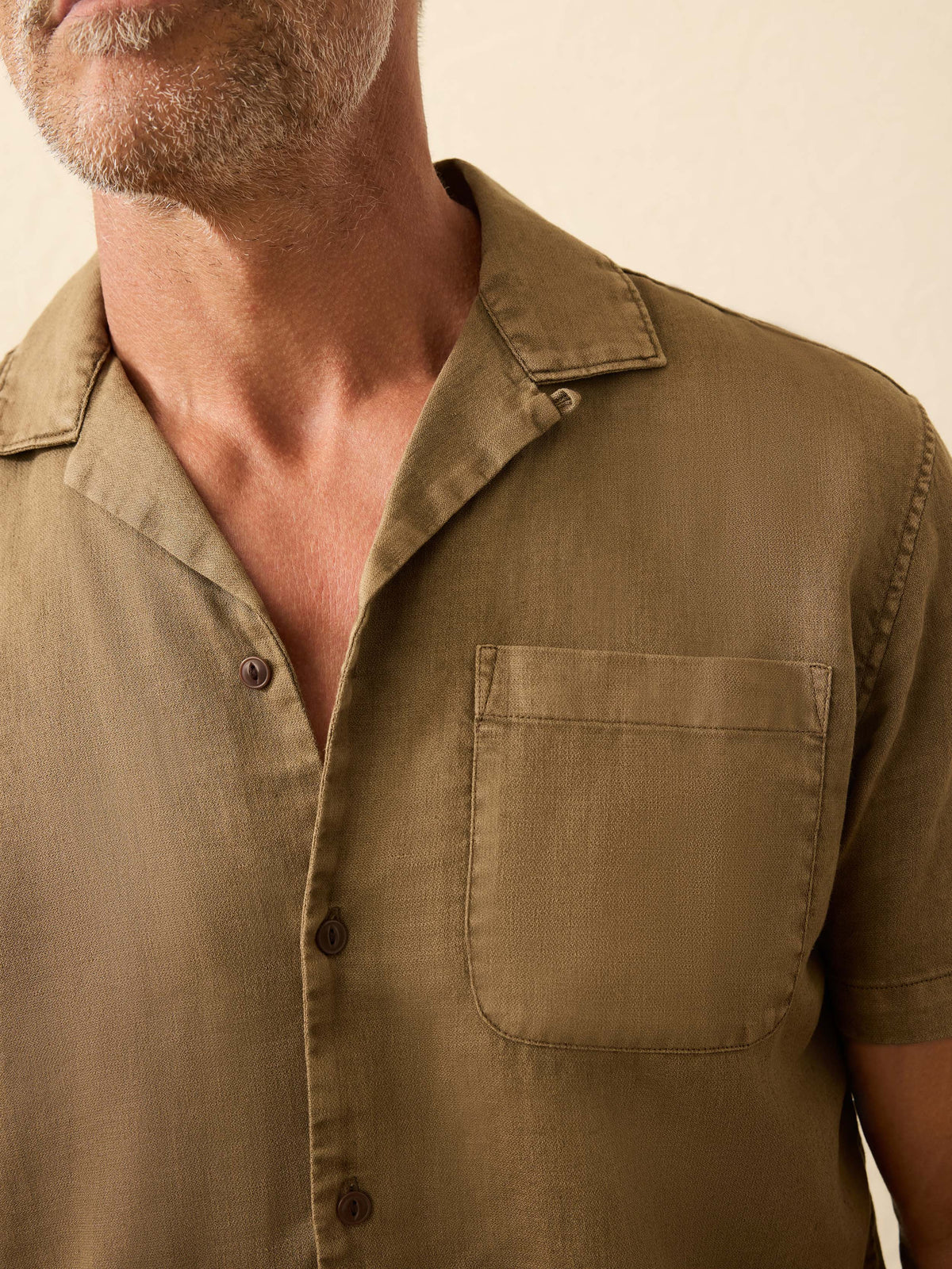 FA25-FAHERTY-Mens-MWF2517-TIM-SsHempBlendShirt-Timber_OM_DETAIL2_1_Web.jpg