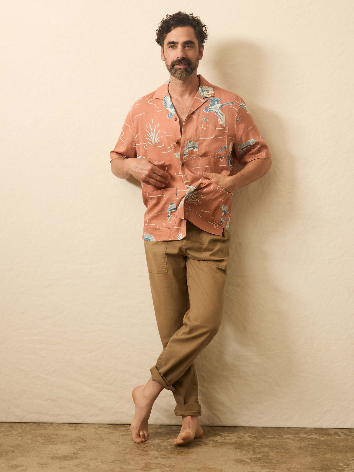 FA25-FAHERTY-Mens-MWF2519-RRV-SSResortShirt-RedRiverside-X_OM_ALT_1.jpg