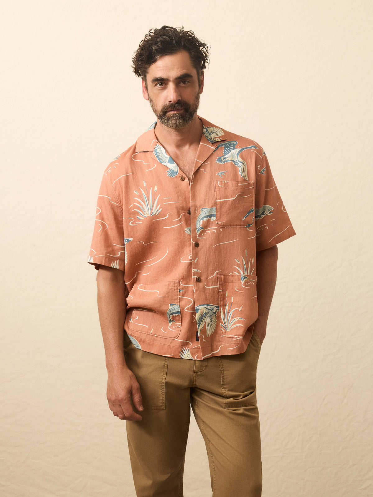 FA25-FAHERTY-Mens-MWF2519-RRV-SSResortShirt-RedRiverside-X_OM_ALT_4.jpg