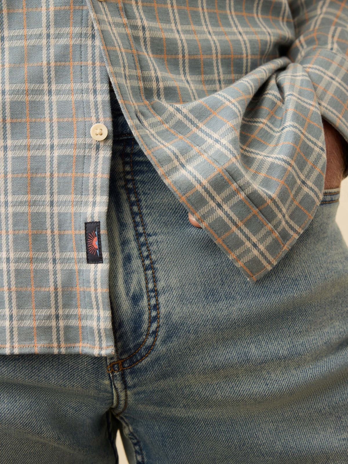 FA25-FAHERTY-Mens-MXF2400-AML-CoastlineKnitShirt-AutumnStormPlaid_OM_DETAIL2_1_Web.jpg