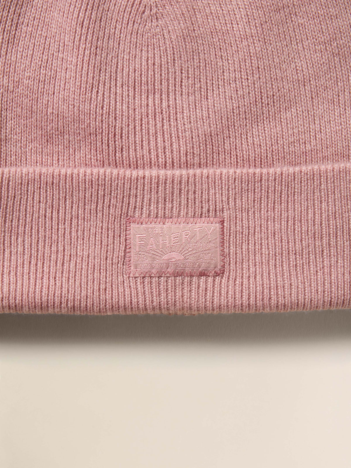 FA25-FAHERTY-NonApparel-YC0161-680-FahertyEssentialBeanie-MistyRose_DETAIL_2_Web.jpg