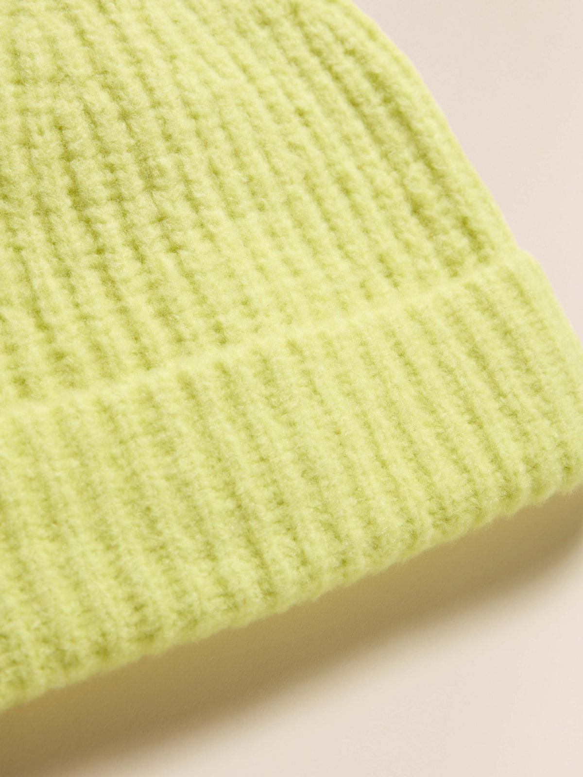 FA25-FAHERTY-NonApparel-YC0309-720-AlpacaCozyBeanie-CitrusShore_DETAIL_1_Web_1.jpg