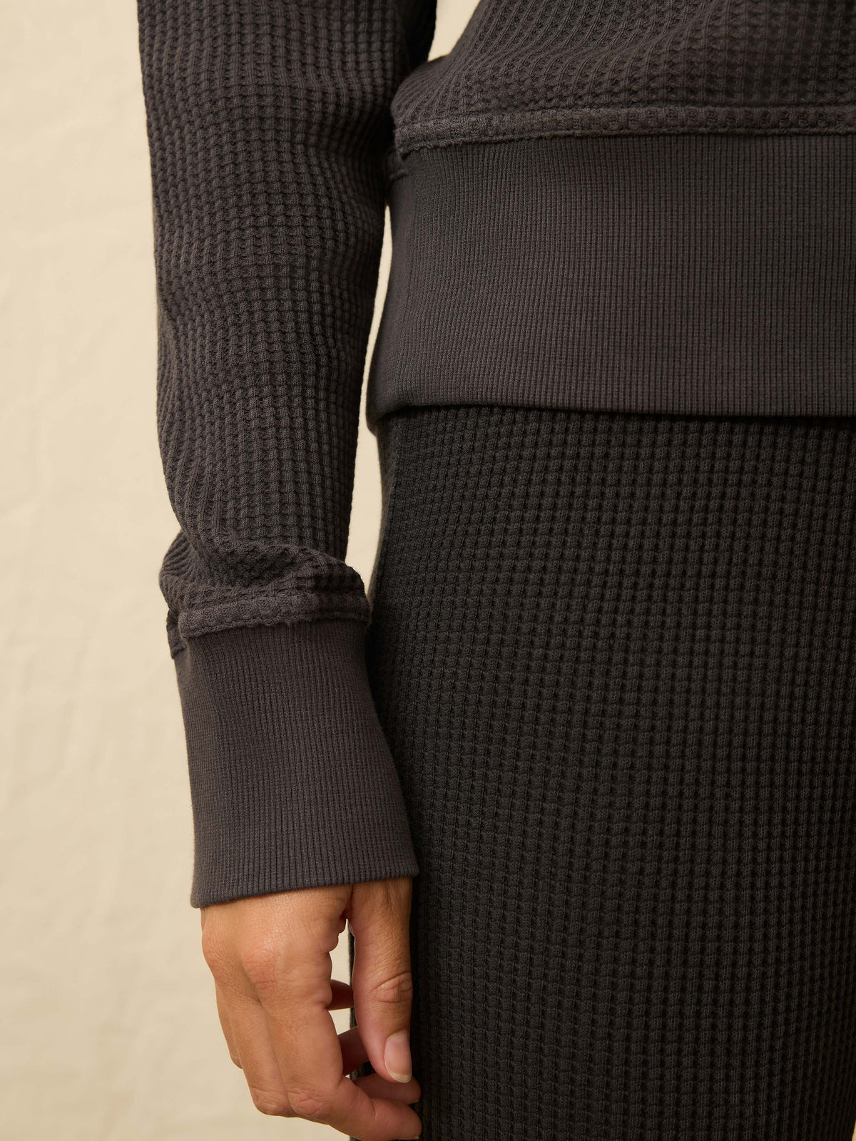 FA25-FAHERTY-Womens-WKS2519-WBK-ApresWaffleHenley-WashedBlack_OM_DETAIL2_1_Web.jpg