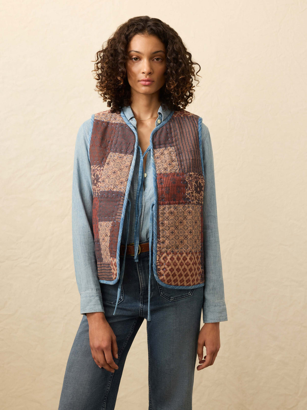 FA25-FAHERTY-Womens-WOF2506-ATW-IndigoQuiltedPatchworkVest-IndraPatchwork_OM_FRONT_CROP_1_Web.jpg
