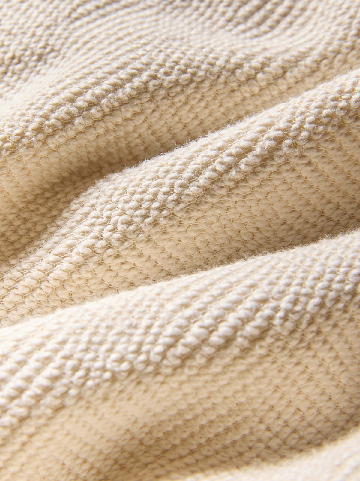 HO25-FAHERTY-Accessories-HAC0112-SMD-WhitewaterHpFlcBlanket-SummerSands_DETAIL_1_Web.jpg
