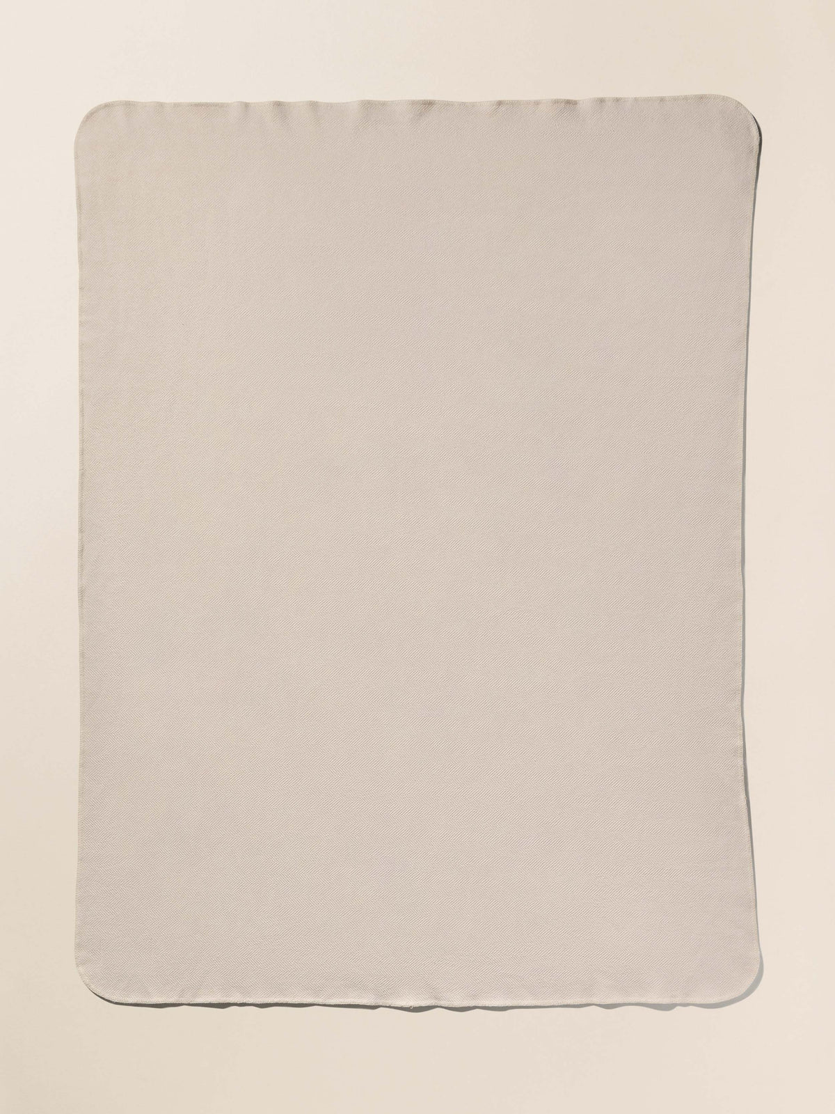 HO25-FAHERTY-Accessories-HAC0112-SMD-WhitewaterHpFlcBlanket-SummerSands_FRONT_1_Web.jpg