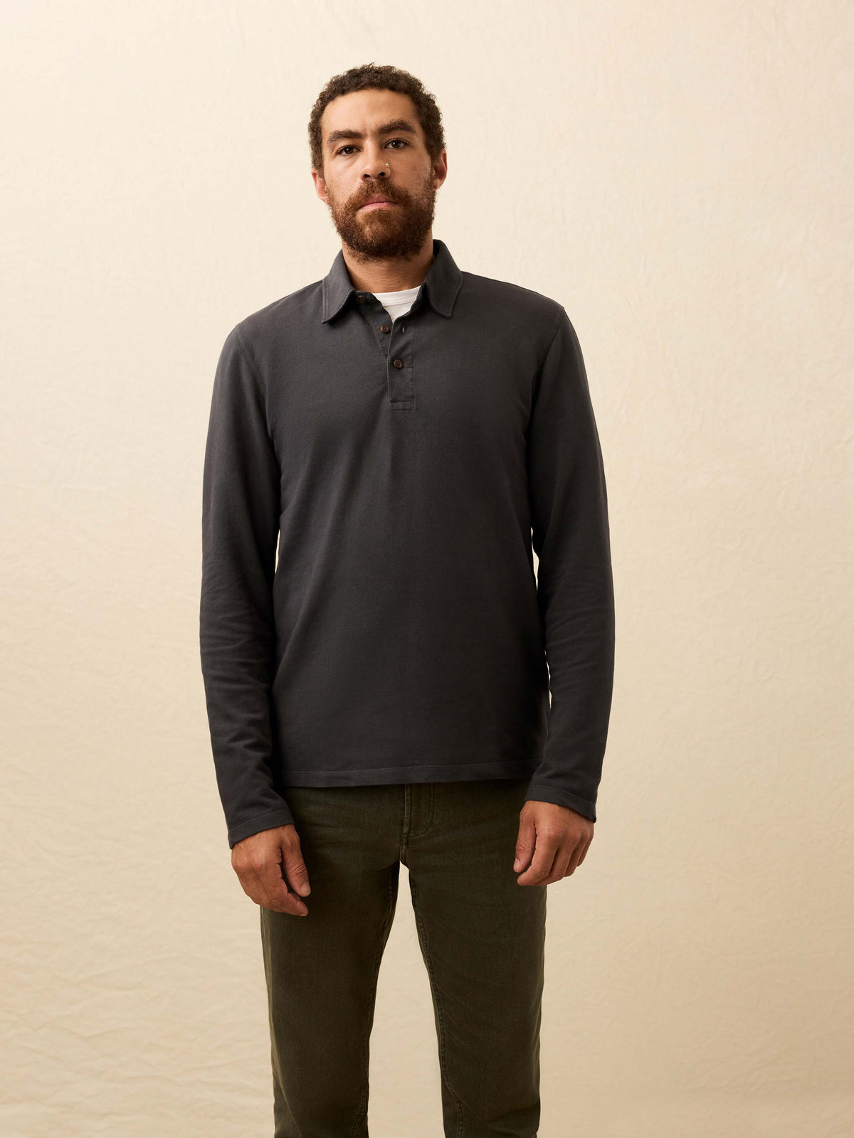 HO25-FAHERTY-Mens-MKH2404-WCL-LSFieldKnitPolo-WashedCharcoal_OM_FRONT_CROP_1_Web.jpg