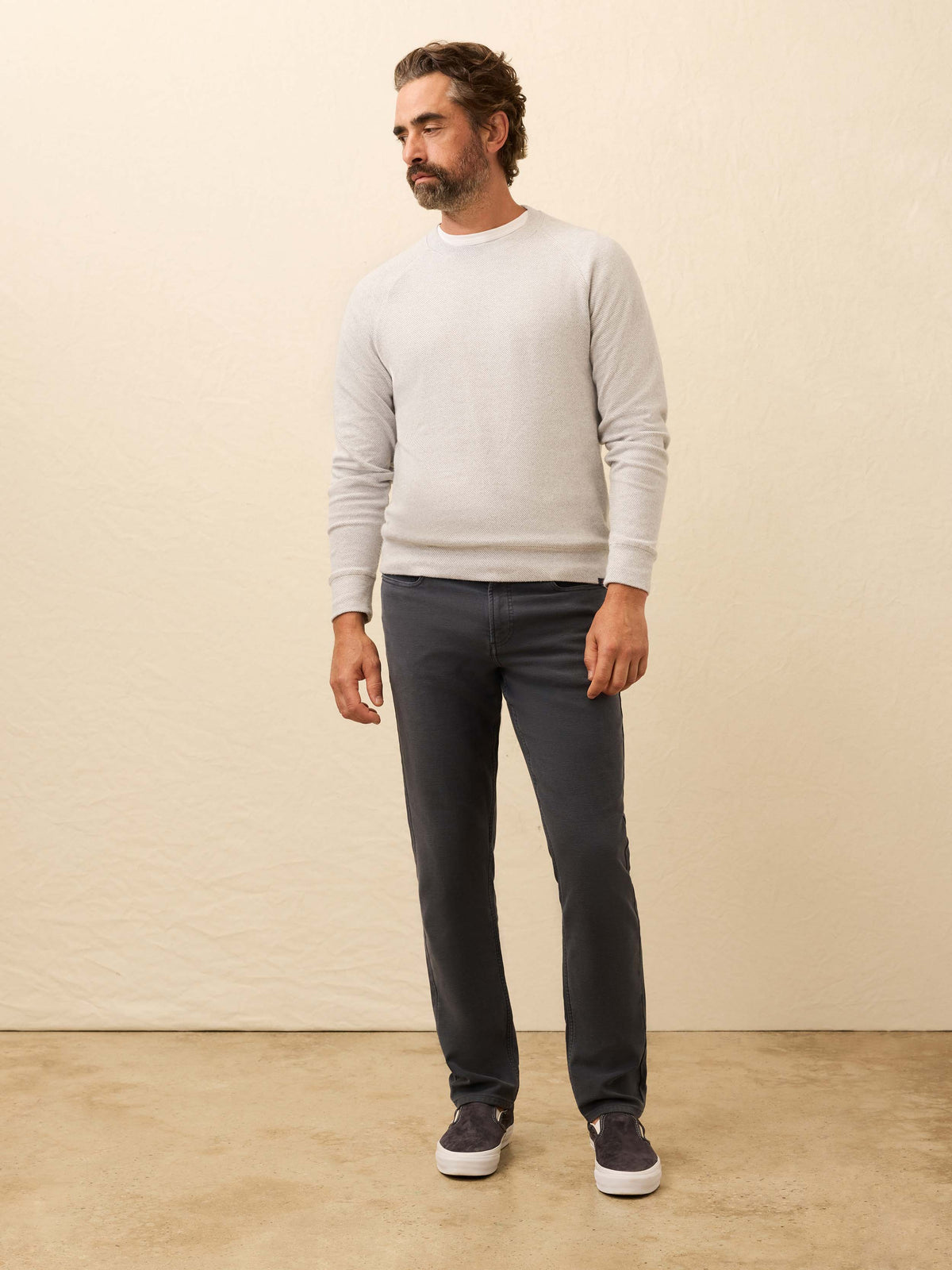 HO25-FAHERTY-Mens-MQH2512-LHG-LegendSweaterCrew-LightHeatherGrey_OM_FULL_BODY_1_Web.jpg