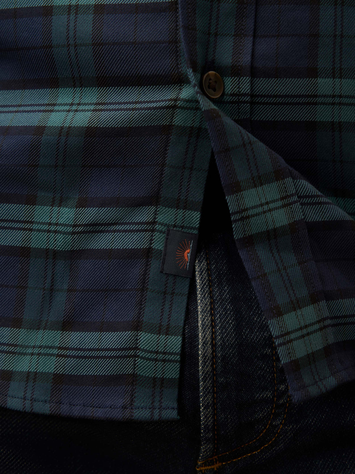 HO25-FAHERTY-Mens-MWH2508-HBK-TheMovementShirt-HarborBlackwatchPlaid_OM_DETAIL2_1_Web.jpg