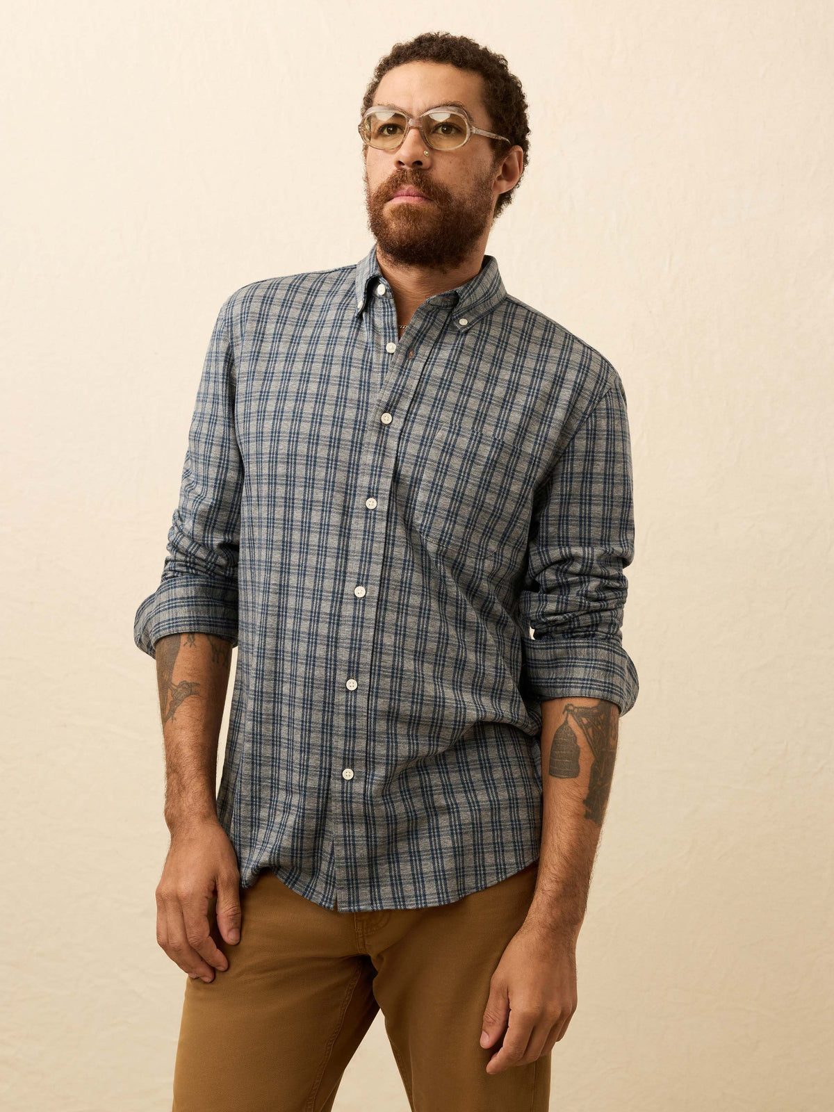 HO25-FAHERTY-Mens-MXF2400-OYC-CoastlineKnitShirt-OceanGreyCheck_OM_FRONT_CROP_1_Web.jpg