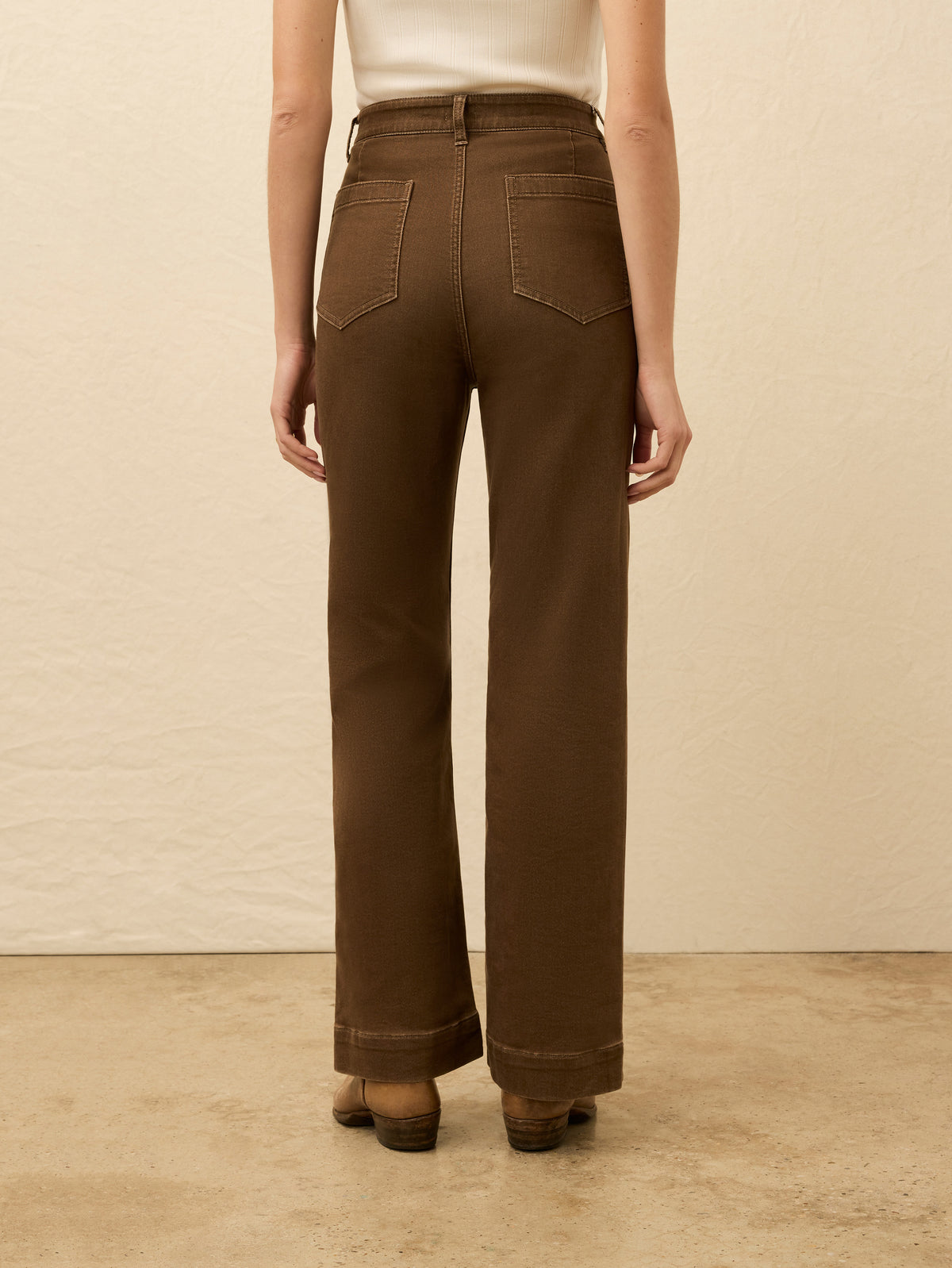 HO25-FAHERTY-Womens-WBF2501-WAL-Stretch_Terry_Patch_Pocket_Pant-Walnut_OM_BACK_CROP_1.jpg