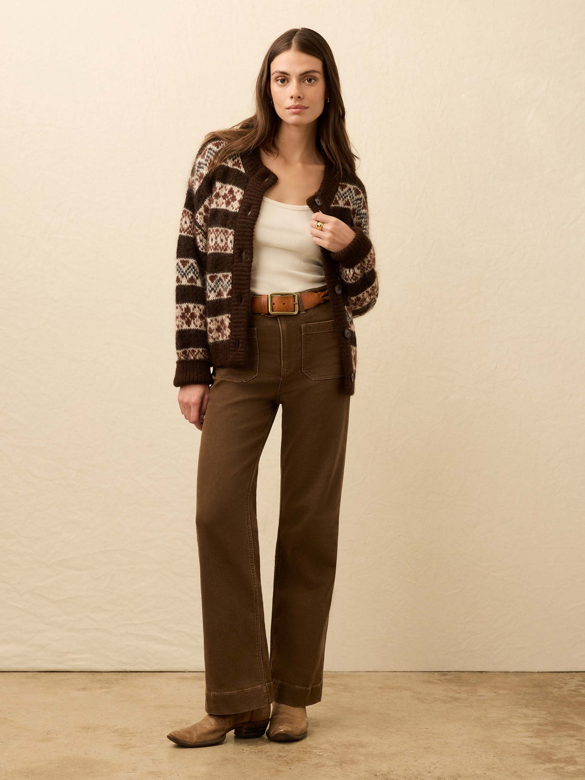 HO25-FAHERTY-Womens-WBF2501-WAL-Stretch_Terry_Patch_Pocket_Pant-Walnut_OM_FULL_BODY_1_Web.jpg