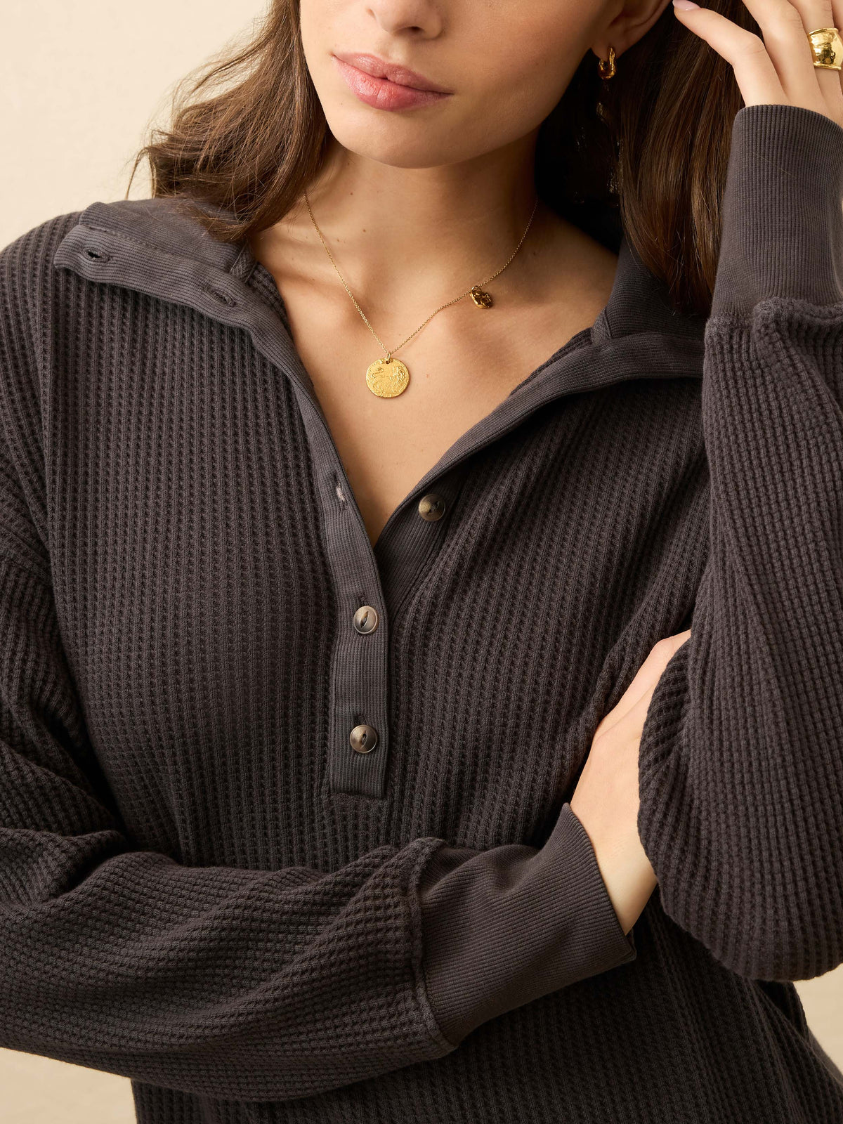 HO25-FAHERTY-Womens-WKS2519-WBK-ApresWaffleHenley-WashedBlack_OM_DETAIL1_1_Web.jpg