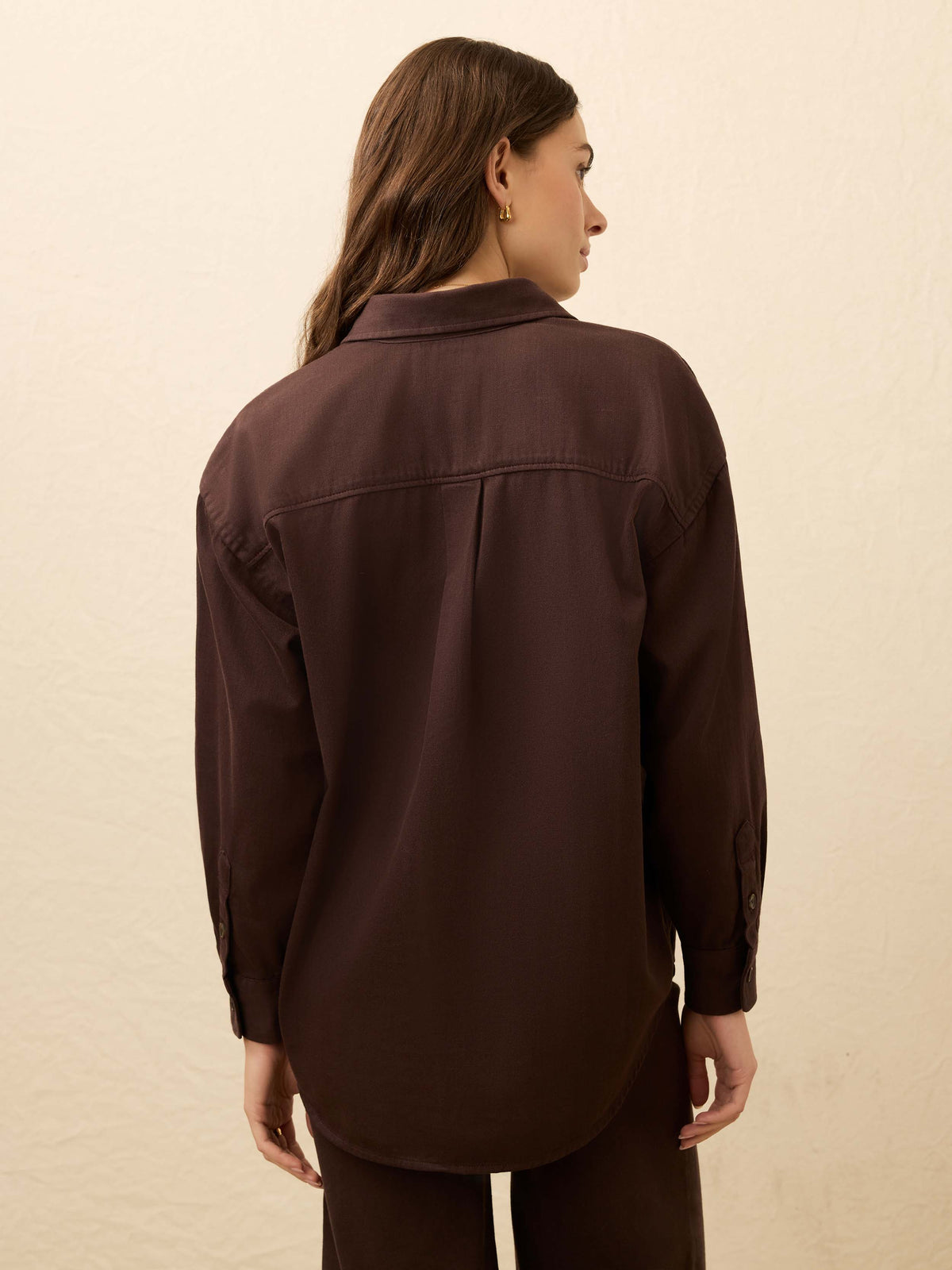 HO25-FAHERTY-Womens-WWH2523-CHB-SunfairDenimShirt-ChocolateBrown_OM_BACK_CROP_1_Web_1.jpg