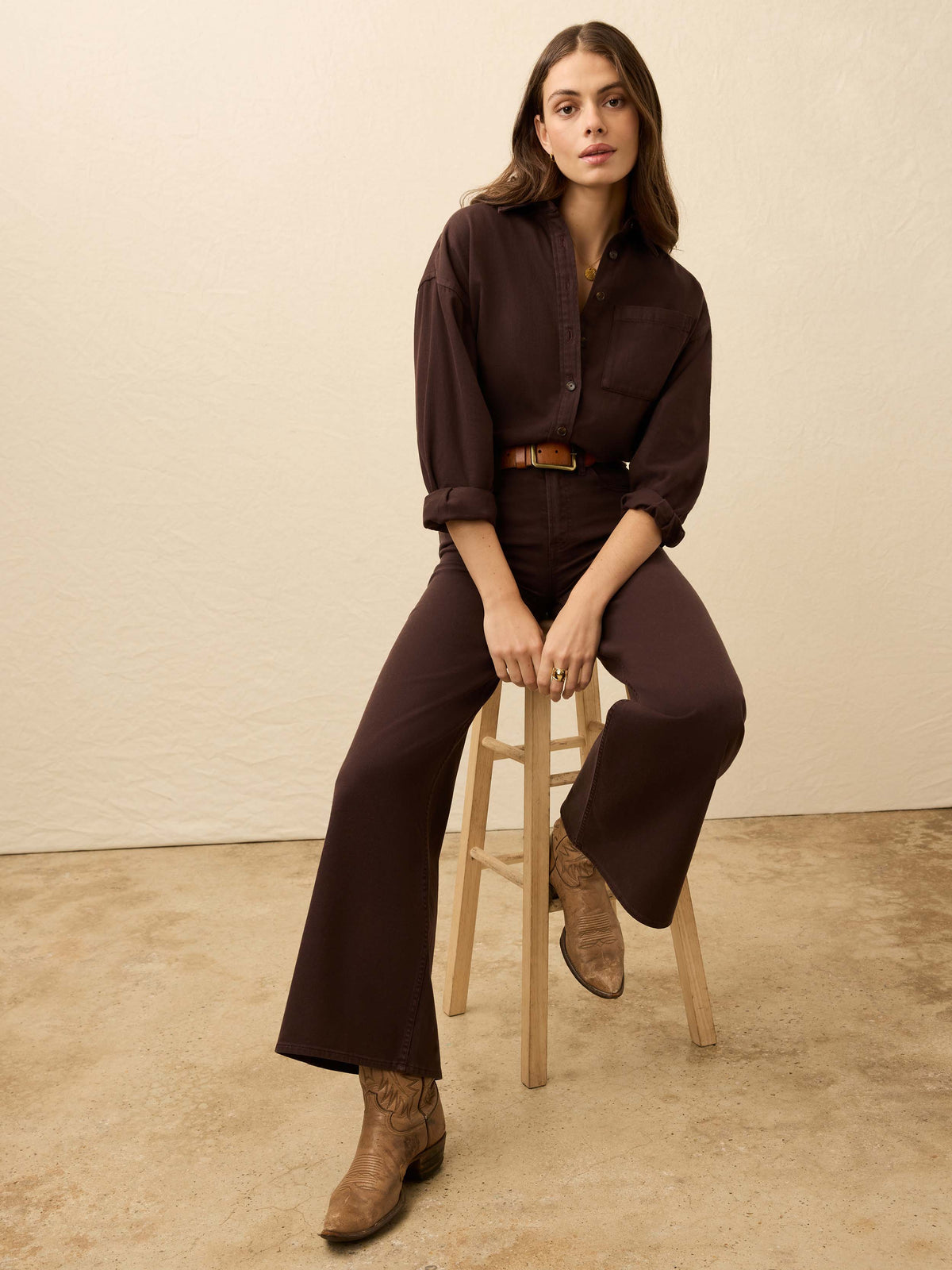 HO25-FAHERTY-Womens-WWH2523-CHB-SunfairDenimShirt-ChocolateBrown_OM_EDITORIAL_1_Web_8121c295-6a5b-451e-b63c-780281cdceb4.jpg