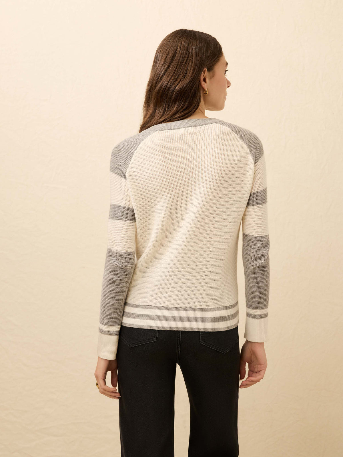 HO25-FAHERTY-Womens-WYH2320-EMI-ThrowbackCrew-LakeMist_OM_BACK_CROP_1_Web.jpg