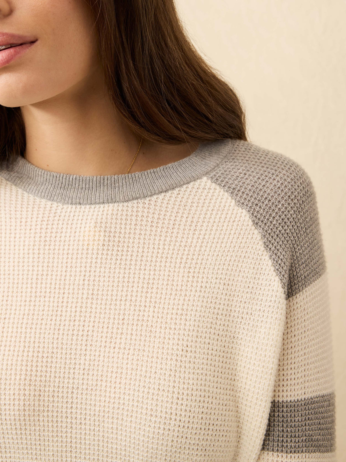 HO25-FAHERTY-Womens-WYH2320-EMI-ThrowbackCrew-LakeMist_OM_DETAIL1_1_Web.jpg