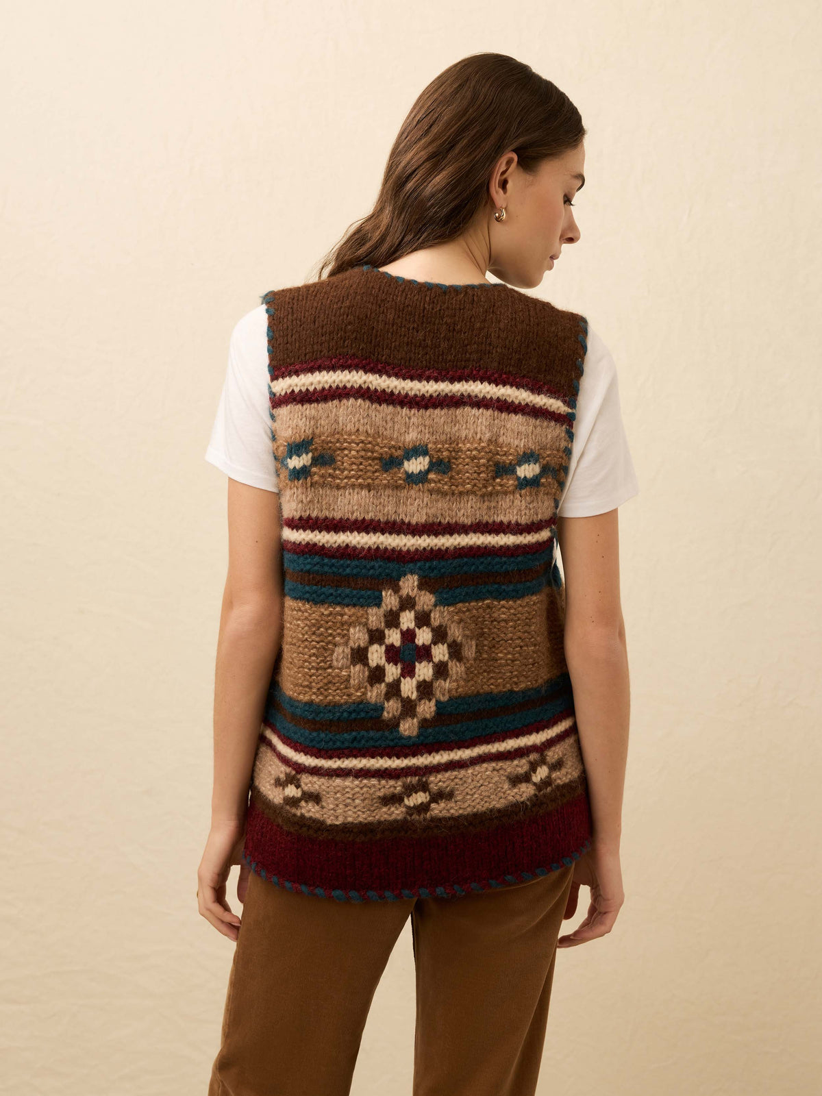 HO25-FAHERTY-Womens-WYH2527-PTL-B.YellowtailHandKnitSweaterVest-PrettyEagle_OM_BACK_CROP_1_Web.jpg