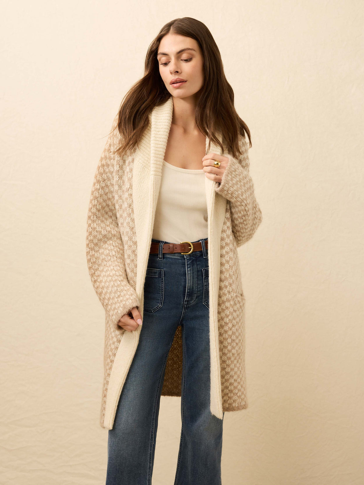 HO25-FAHERTY-Womens-WYH2560-CRM-CabinCardigan-Cream_OM_FRONT_CROP_1_Web.jpg