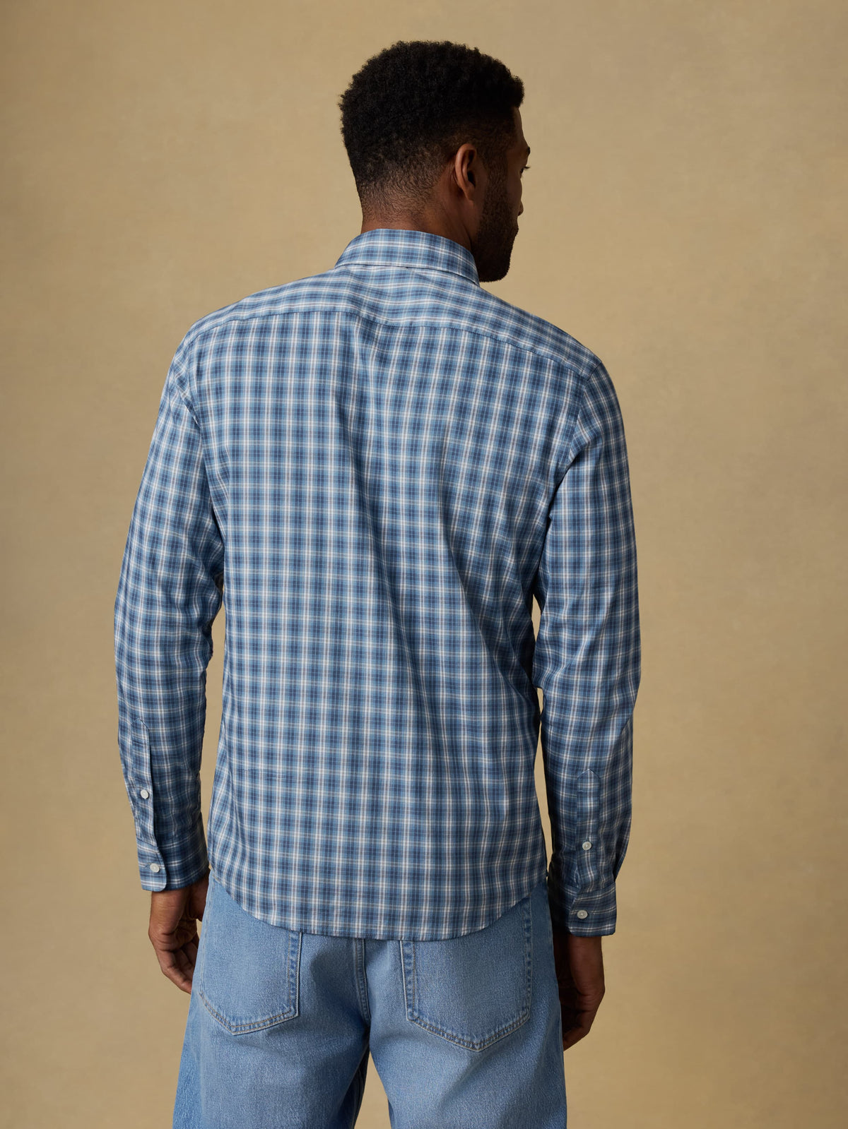 HO25-Faherty-Mens-MWC0082-AZD-TheMovementShirt-AzureNightPlaid_OM_BACK_CROP_1_Web.jpg