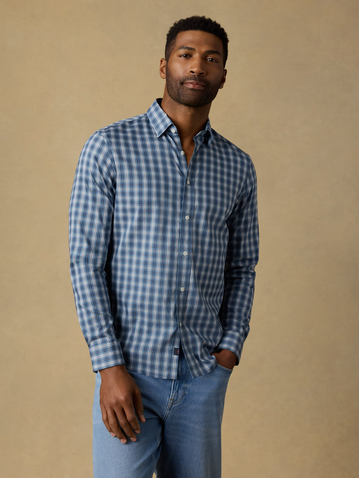 HO25-Faherty-Mens-MWC0082-AZD-TheMovementShirt-AzureNightPlaid_OM_FRONT_CROP_1_Web.jpg