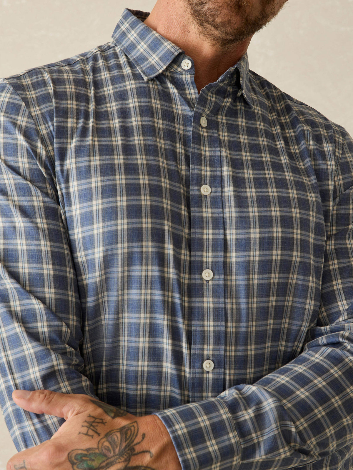 HOL24-FAHERTY-MENS-MWC0082-BCY-THE-MOVEMENT-SHIRT-BEAR-CANYON-PLAID_OM_DETAIL1_1.jpg