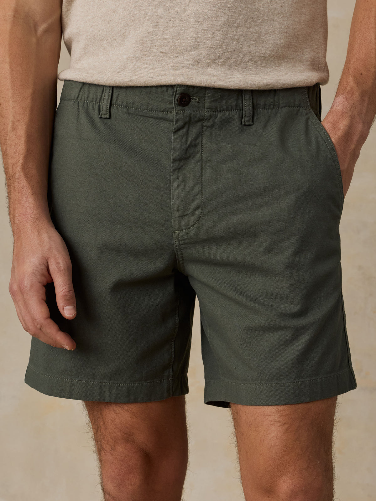 MBS2651-FSV_ReserveChinoShort_OM_DETAIL_1-Web.jpg