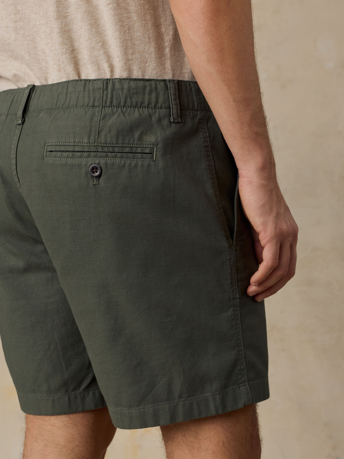 MBS2651-FSV_ReserveChinoShort_OM_DETAIL_2-Web.jpg