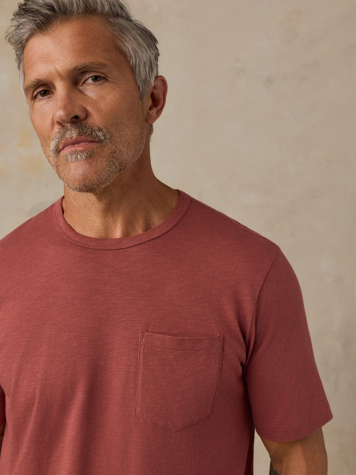 MKS2519-SZR_Sunwashed_Pocket_Tee_OM_DETAIL2_1_Web.jpg