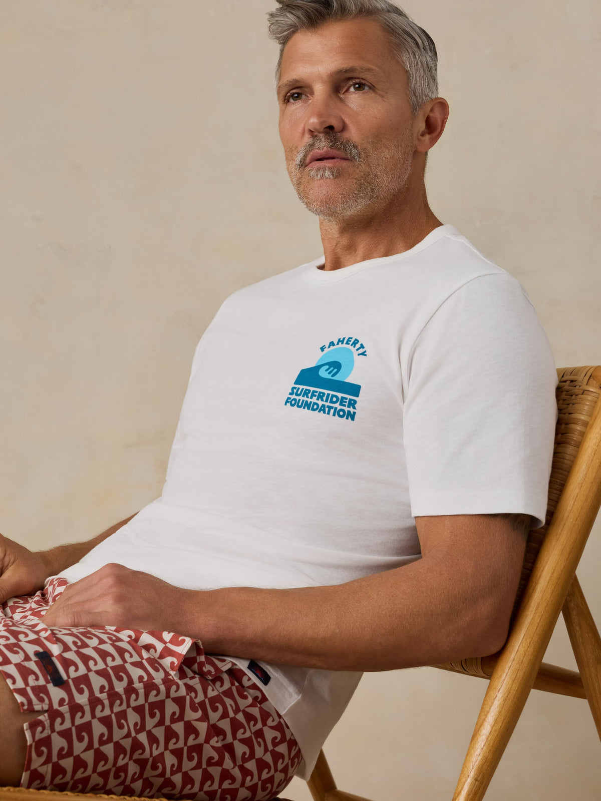 MKU2617-WHT_Faherty_x_Surfrider_Sunwashed_Tee_OM_EDITORIAL_1_Web.jpg
