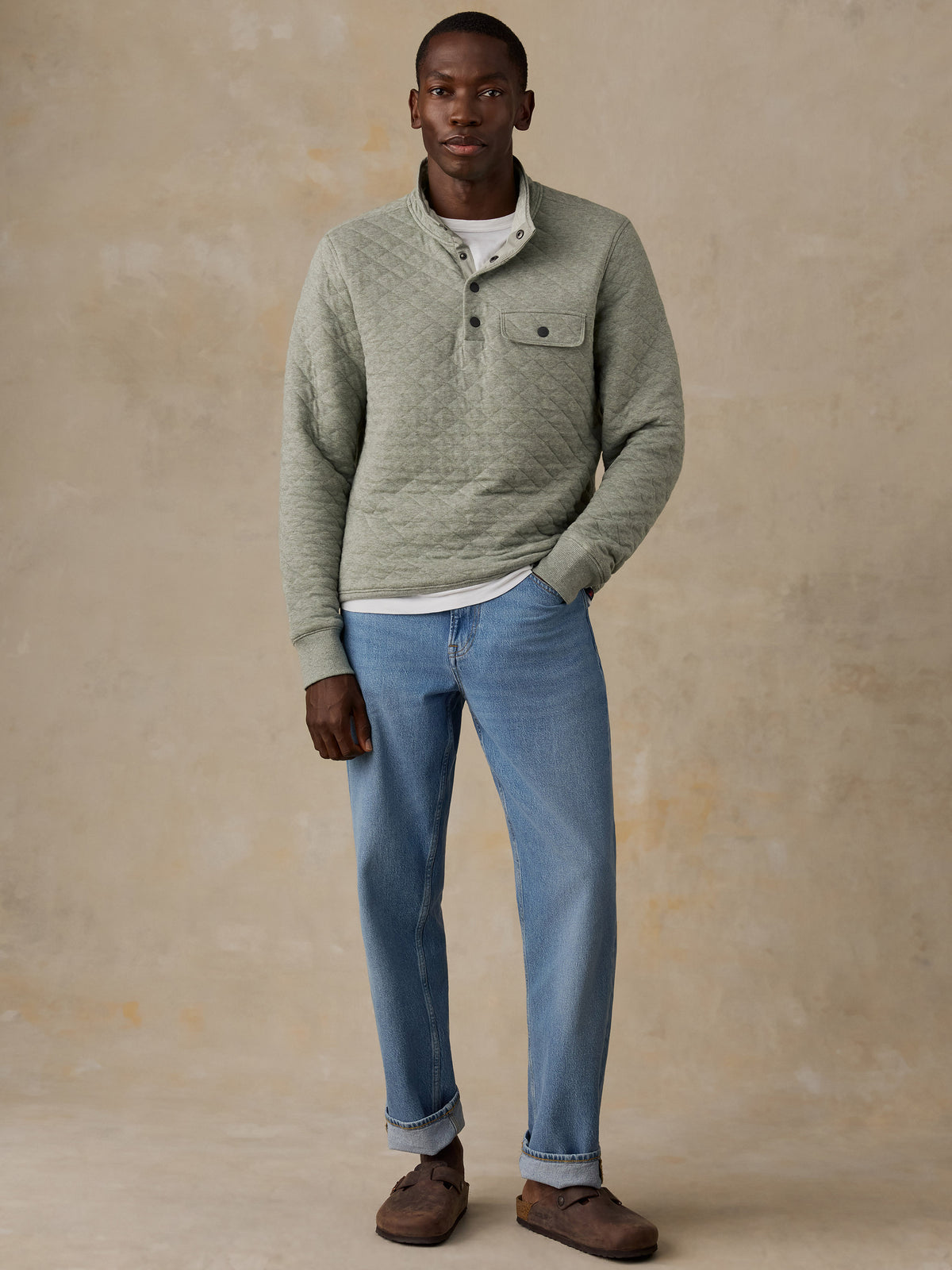 MOF2207-PIH_Epic_Quilted_Fleece_Pullover_OM_FULL_BODY_1_Web.jpg