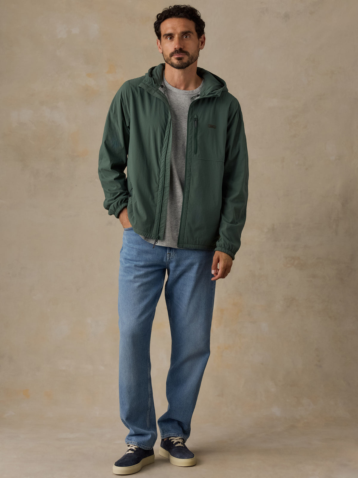 MOF2507-FRT_Shorelite_Zephyr_Jacket_OM_FULL_BODY_1_Web.jpg
