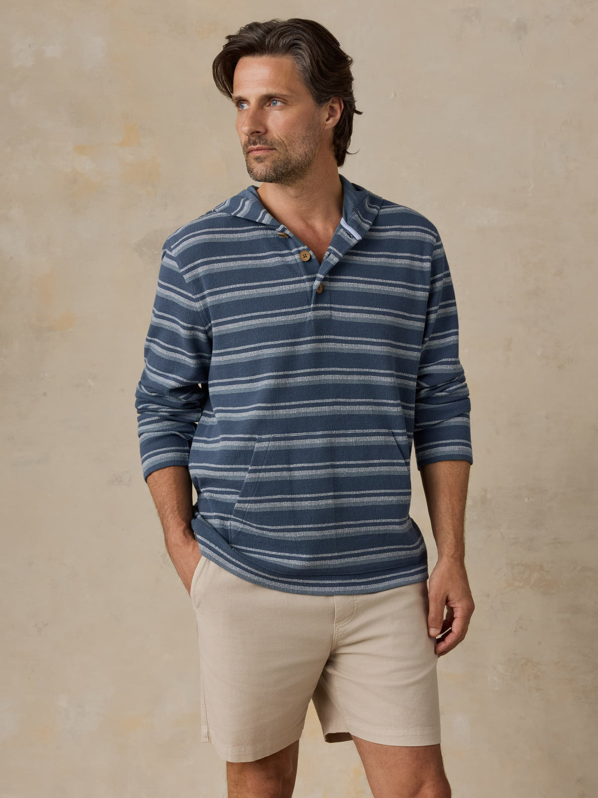MQU2604-BDB_Oasis_Hoodie_OM_FRONT_CROP_1_Web.jpg