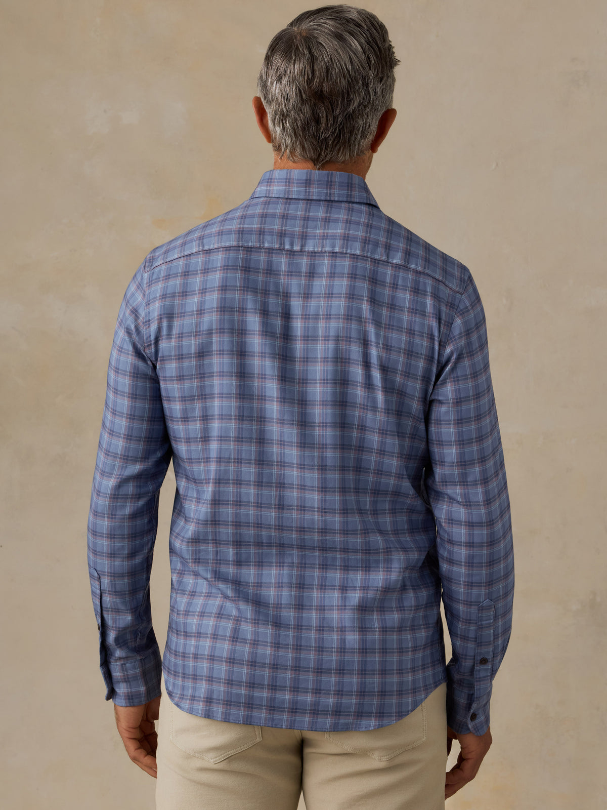 MWH2508-RRX_Soft_Twill_Movement_Shirt_OM_BACK_CROP_1_Web.jpg