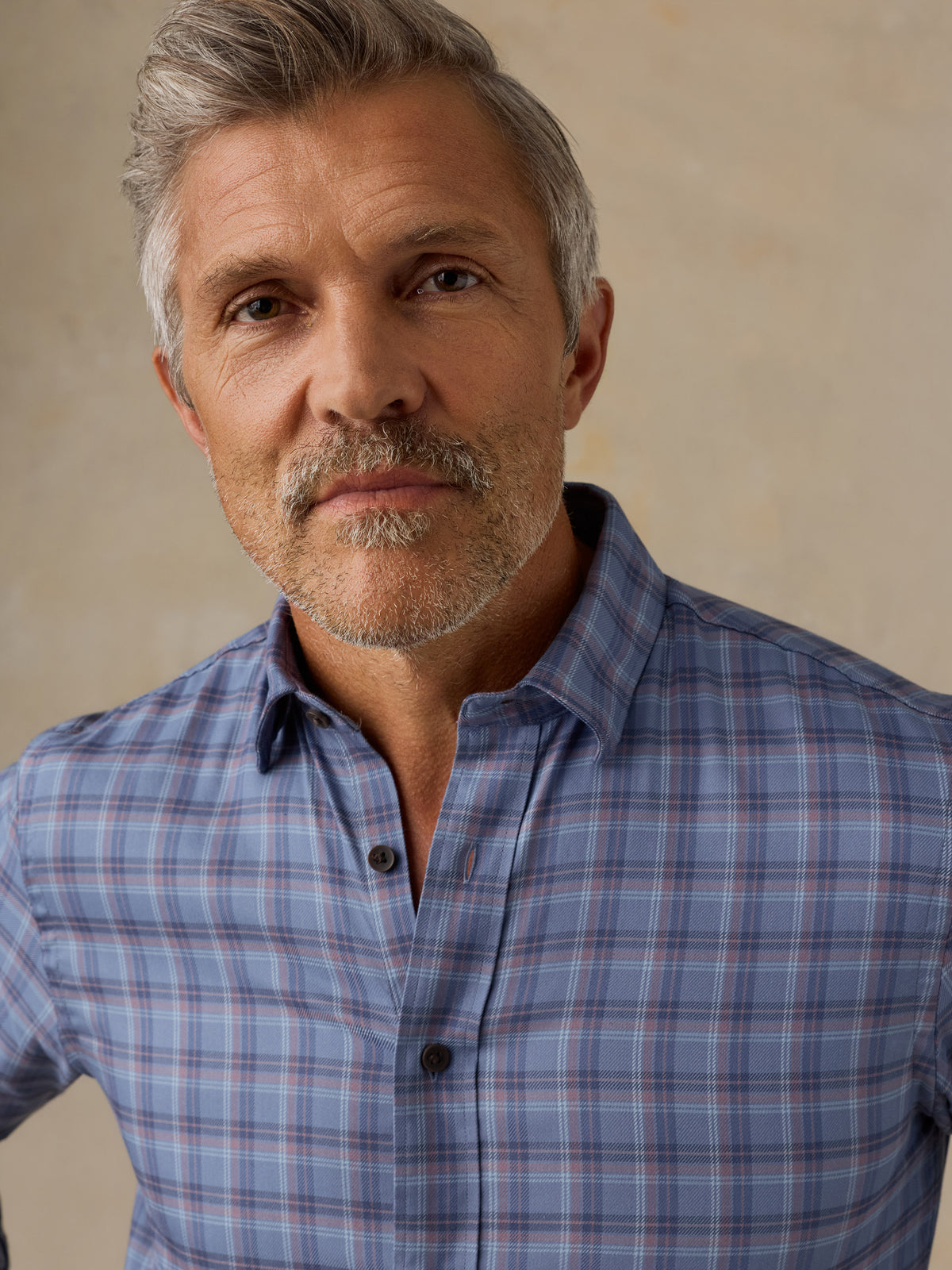 MWH2508-RRX_Soft_Twill_Movement_Shirt_OM_DETAIL_2_Web.jpg