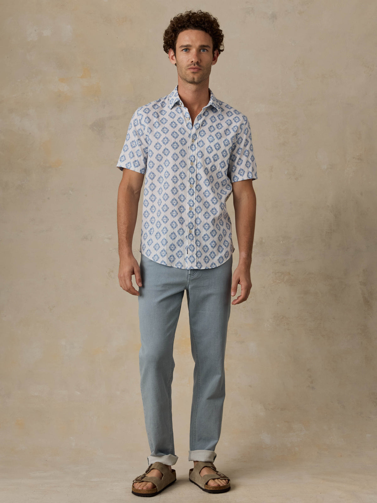 MWS2516-CCQ_Ss_Breeze_Shirt_OM_FULL_BODY_1_Web.jpg