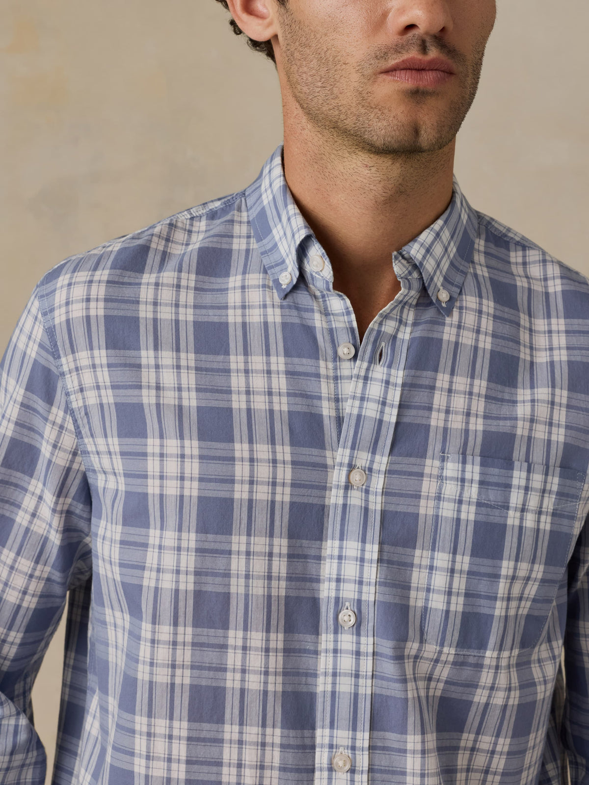 MWU2600-CWL_Ls_Weightless_Cotton_Shirt_OM_DETAIL_1_Web.jpg