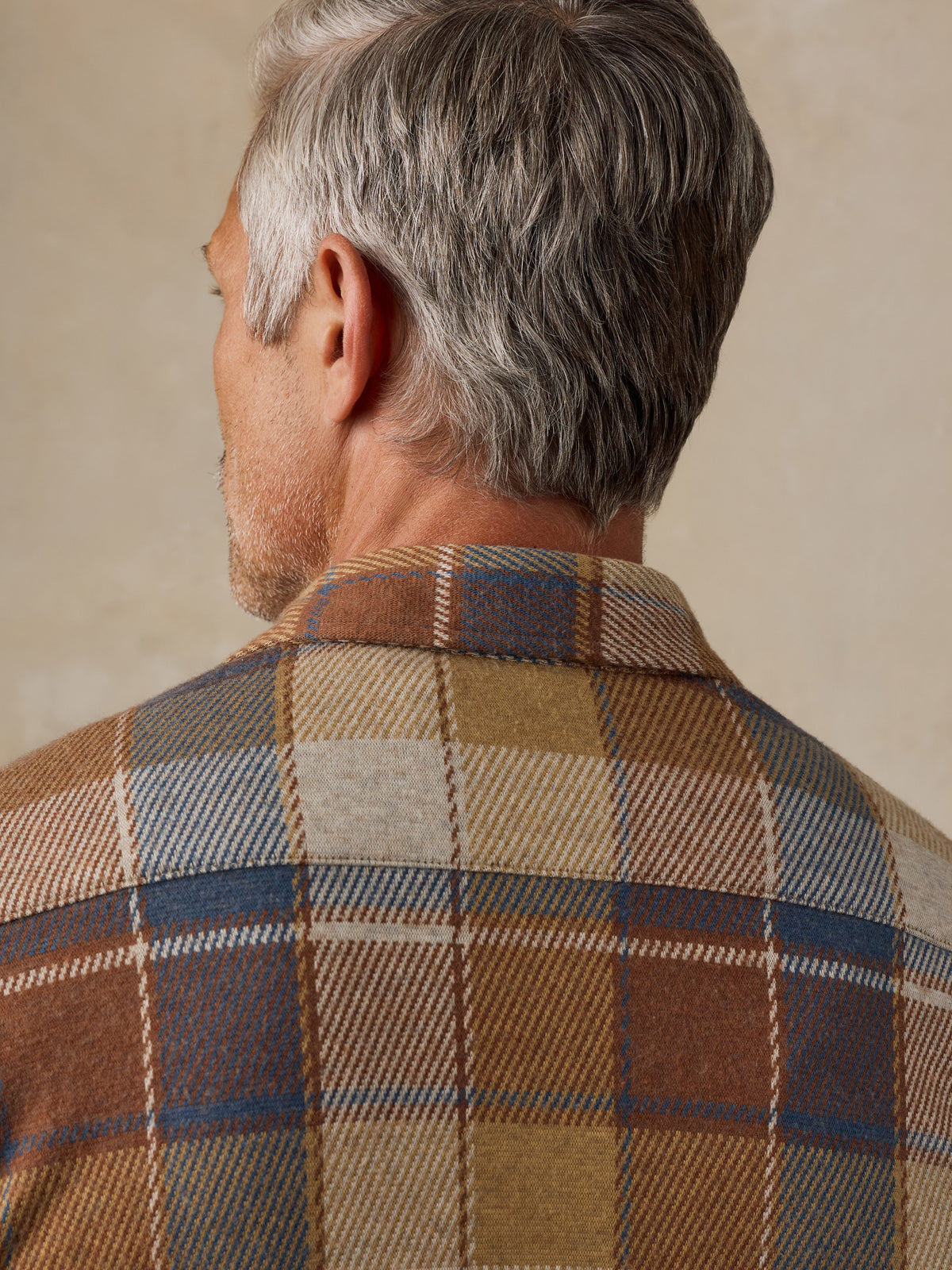 MXC0002-BDC_Legend_Sweater_Shirt_OM_DETAIL_1_Web.jpg