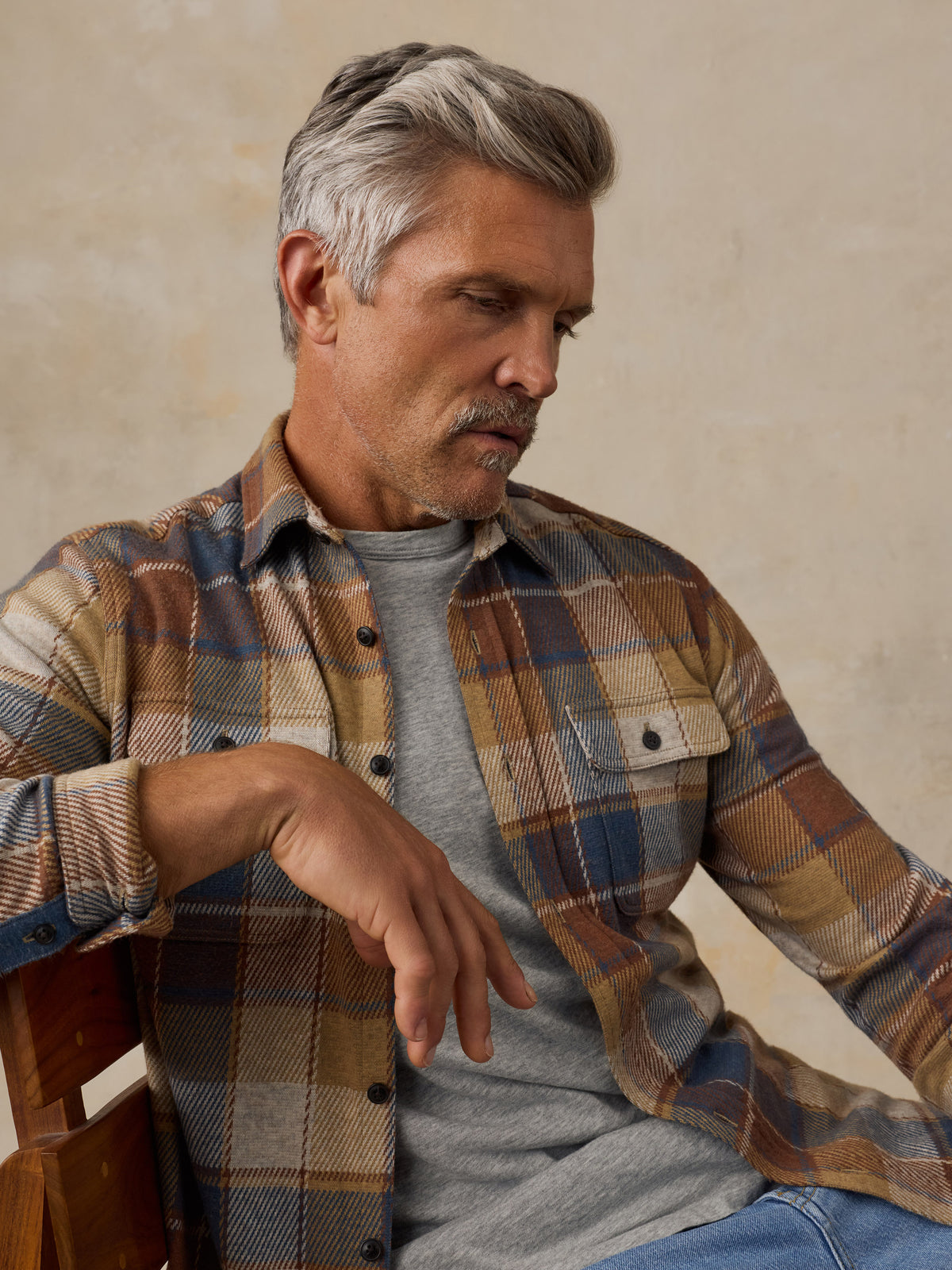 MXC0002-BDC_Legend_Sweater_Shirt_OM_EDITORIAL_1_Web.jpg