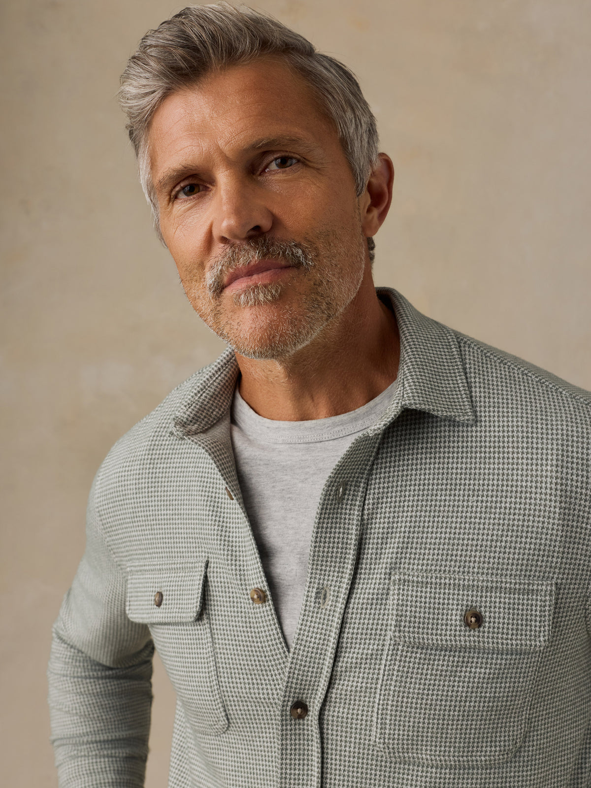 MXF2602-OPC_Legend_Sweater_Shirt_OM_DETAIL_1_Web.jpg