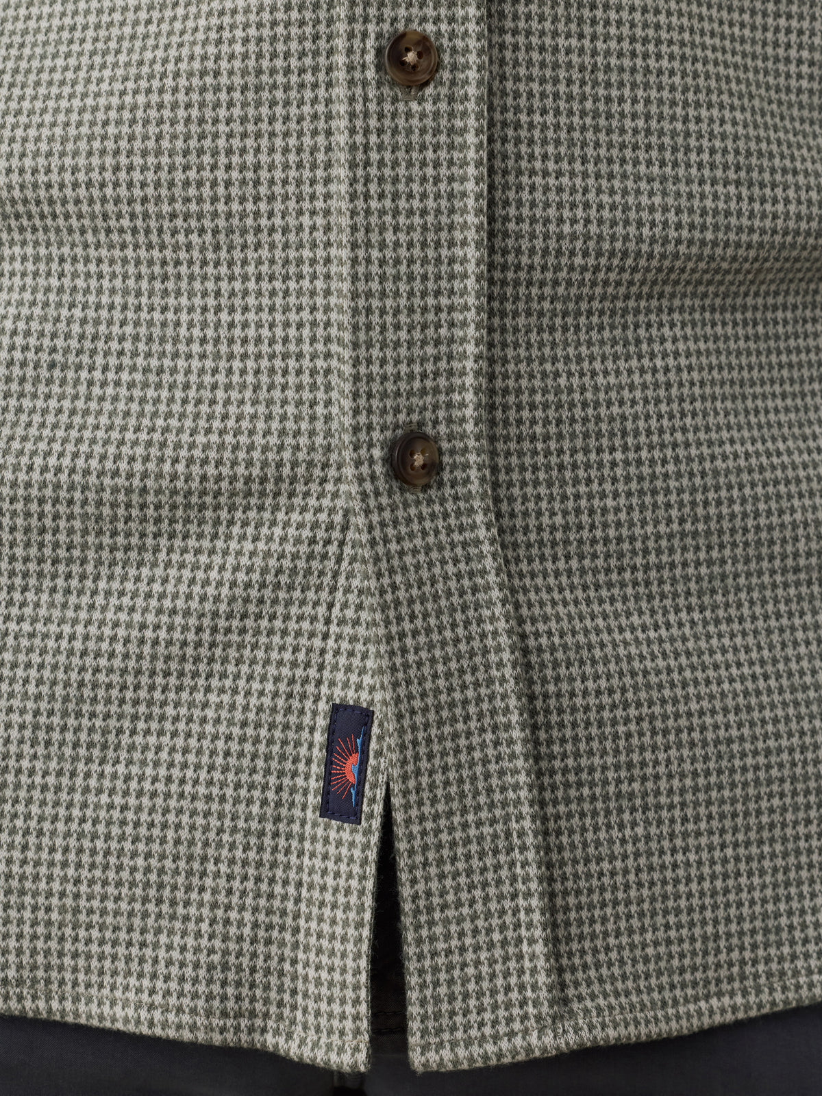 MXF2602-OPC_Legend_Sweater_Shirt_OM_DETAIL_3_Web.jpg