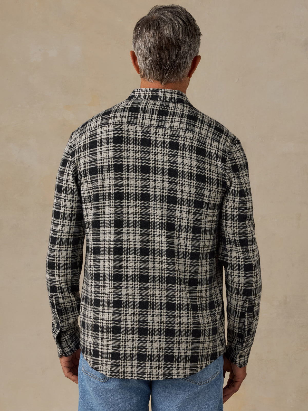 MXH2309-CQP_Legend_Sweater_Shirt_Single_Pocket_OM_BACK_CROP_1_Web.jpg
