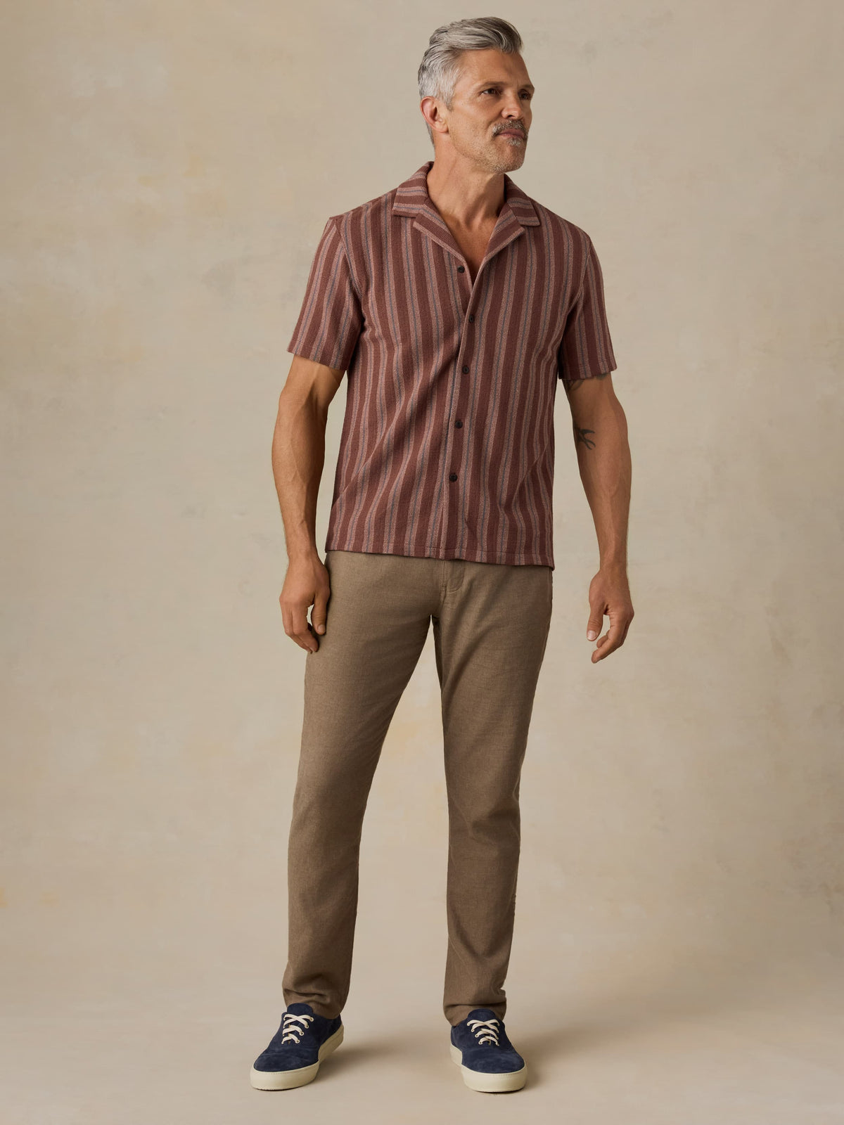 MXS2604-ASZ_Ss_Oasis_Camp_Shirt_OM_FULL_BODY_1_Web.jpg