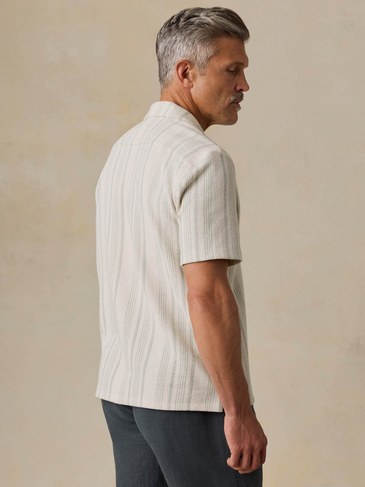 MXS2604-GBE_Ss_Oasis_Camp_Shirt_OM_BACK_CROP_1.jpg