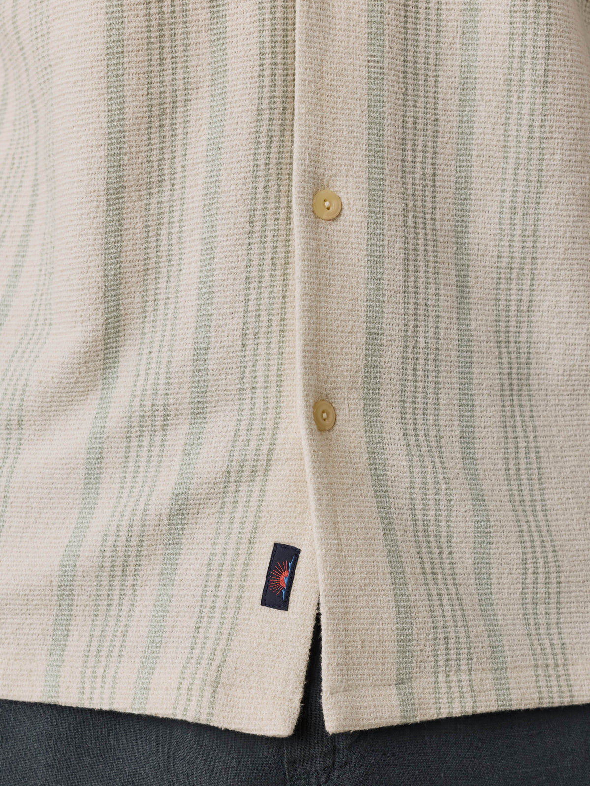 MXS2604-GBE_Ss_Oasis_Camp_Shirt_OM_DETAIL_1.jpg