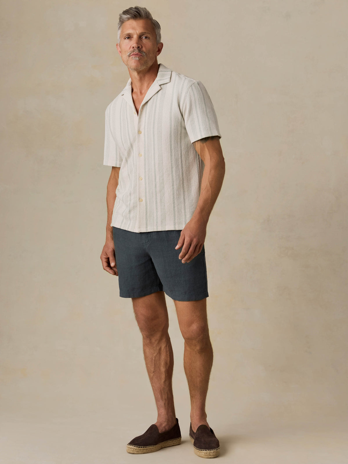 MXS2604-GBE_Ss_Oasis_Camp_Shirt_OM_FULL_BODY_1.jpg